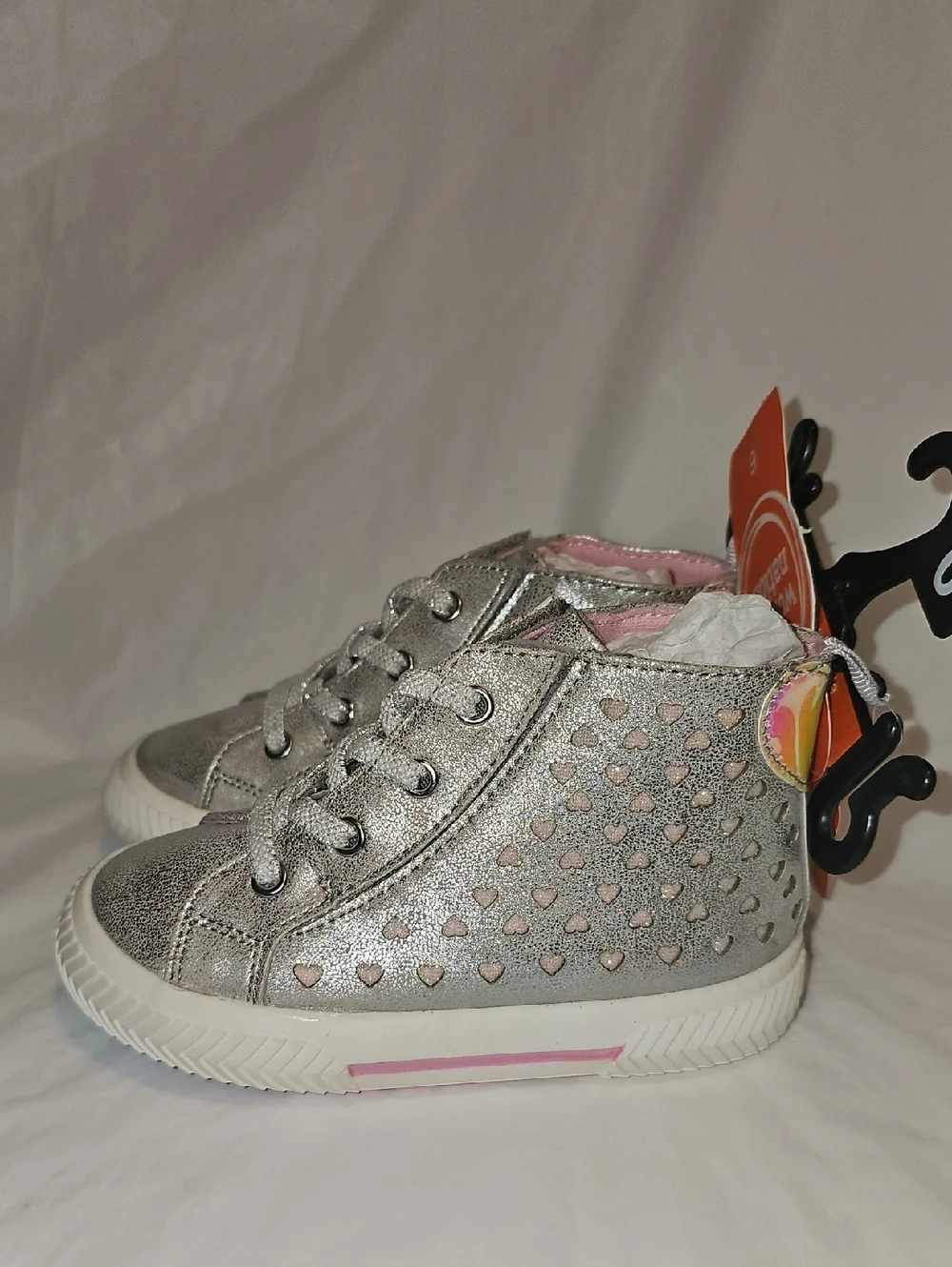 Wonder Nation Baby Girl Heart High Top Sneaker, Size 6